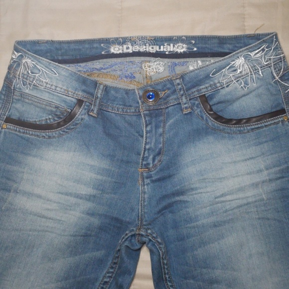 **SOLD**Desigual Jeans - Picture 3 of 7